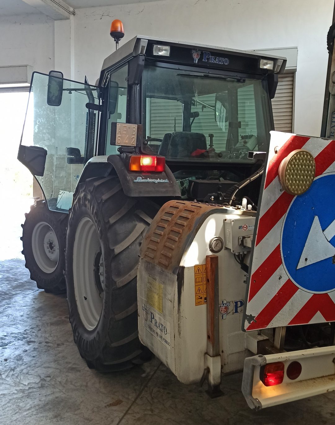 Premium 1050 – Trattore agricolo in vendita